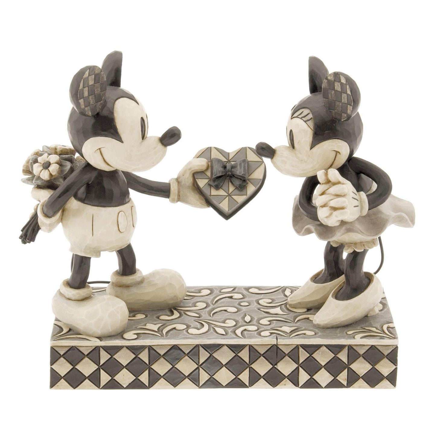 Disney Traditions By Jim Shore - Mickey and Minnie Real Sweetheart - Giftware Canada Collectibles and Decor