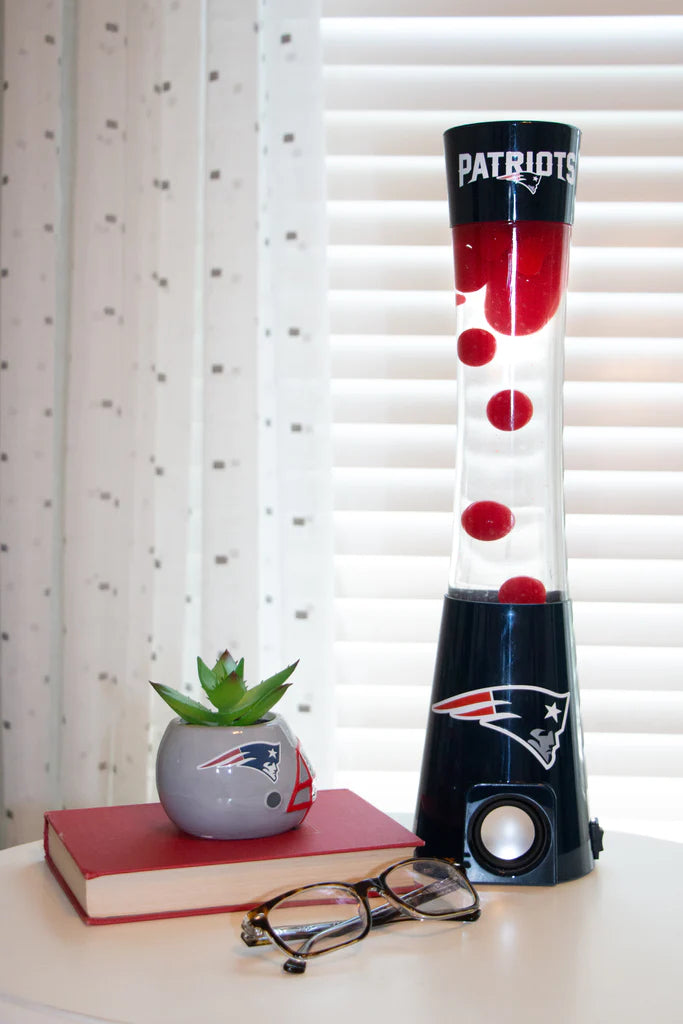 New England Patriots Magma / Lava Lamp with Bluetooth Speaker - Giftware Canada Collectibles and Decor