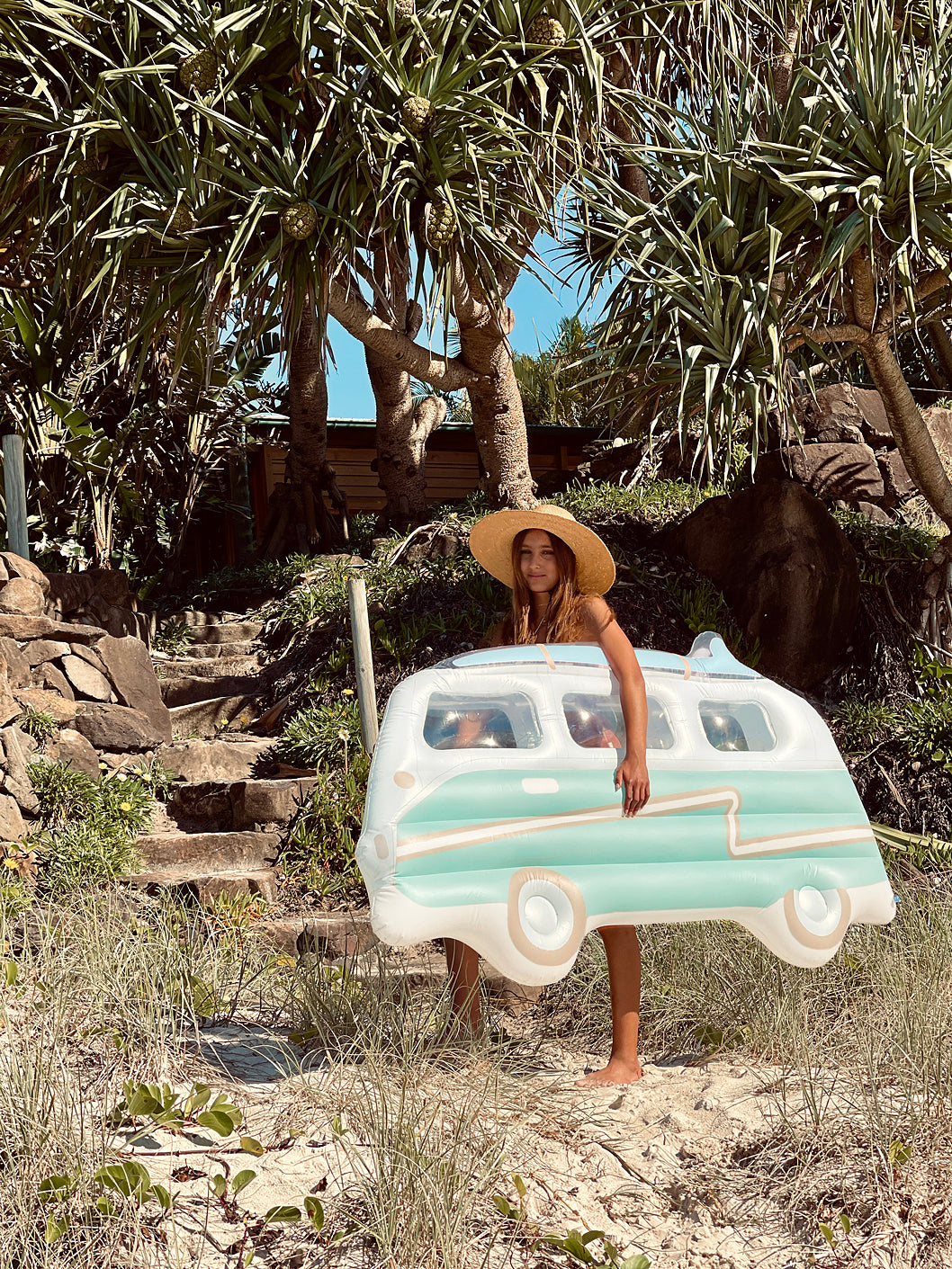 SUNNYLiFE Inflatable Luxe Lie-On Campervan